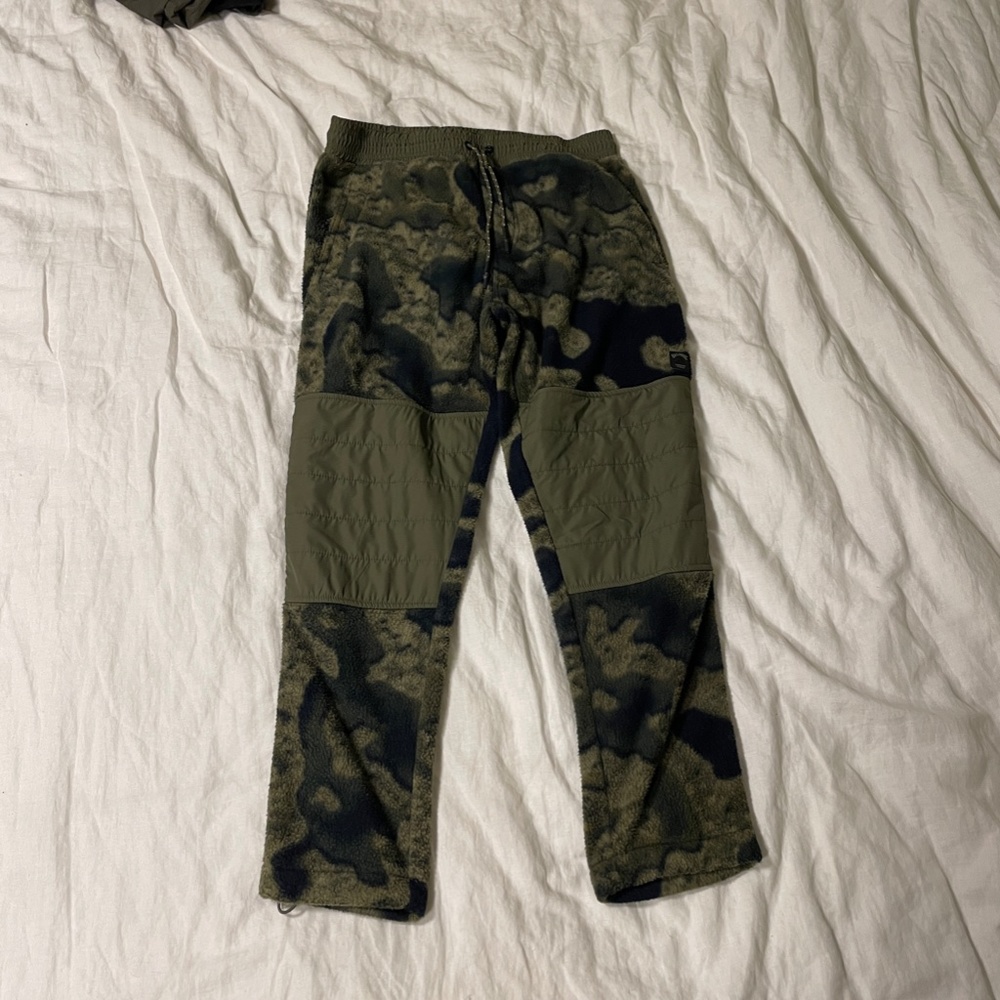 Billabong A/Div Boundary Burkard Sweatpants Medium View 2